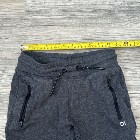 GapFit Kids Gray Joggers Sz 8 - Picture 8 of 9